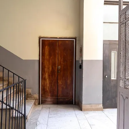 Spaccanapoli - Locazione Turistica Homestay Naples
