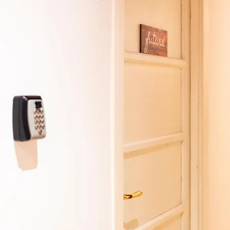 Spaccanapoli - Locazione Turistica Homestay